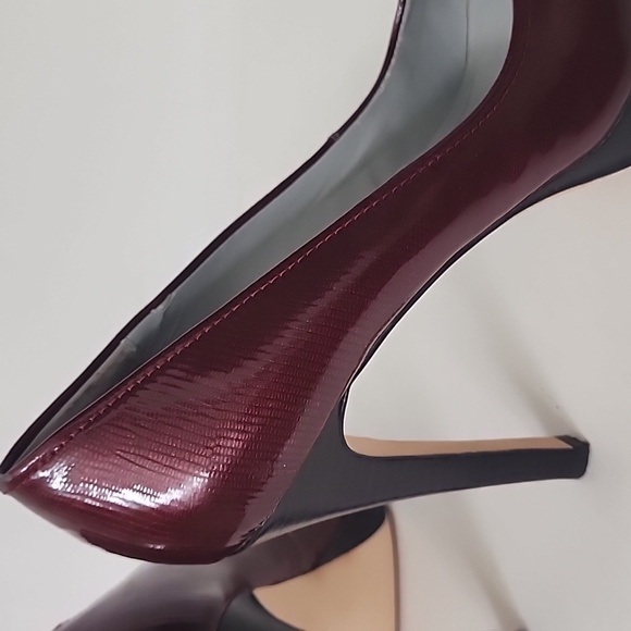 Calvin Klein Kendall Burgundy Patent leather Lizard Embossed Heels Size 9.5 - Picture 6 of 13